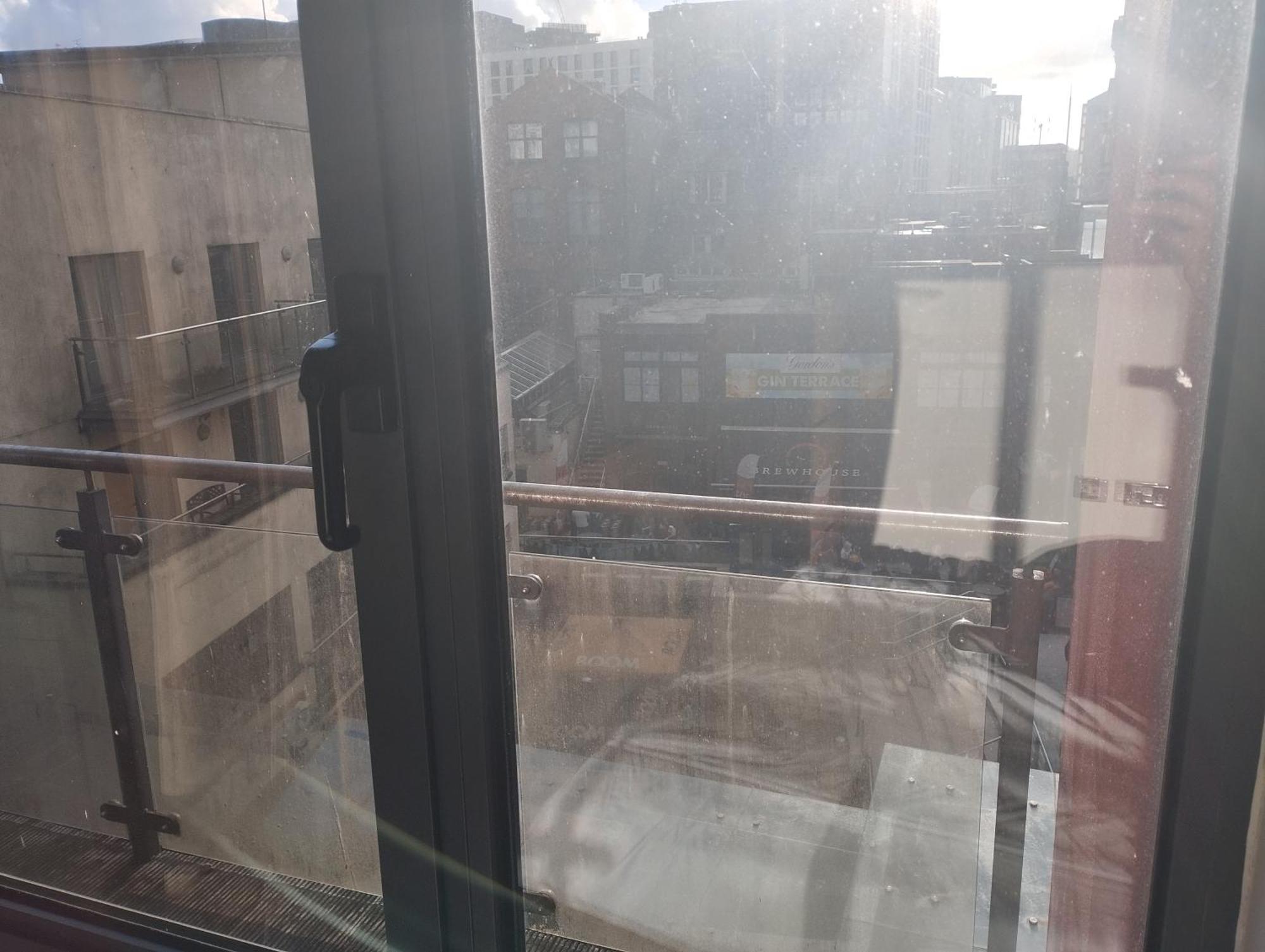 Room In Cardiff City Center - Swiftstay מראה חיצוני תמונה